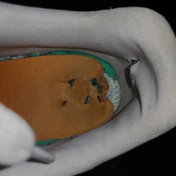 Sportive Mağazasından Alınan Ayakkabını Yırtılması Hk.