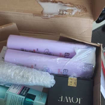 Watsons Kargo Hasarlı Geldi