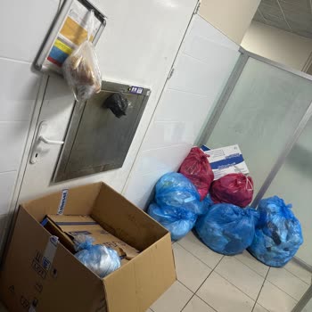 Celal Bayar Üniversitesi Hafsa Sultan Hastanesi Kaba Personeller