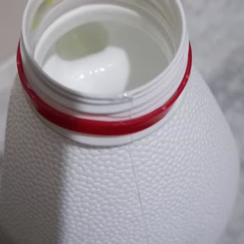 BİM Market Ayranın İçinde Bilmediğimiz Bir Şey Var