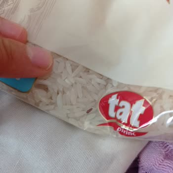 Tat Gıda Tat Pirinçte Uçuşan Böcekler