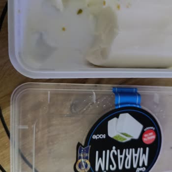 Golf Dondurma'nın İçinden Sert Plastik Nesneler Çıktı