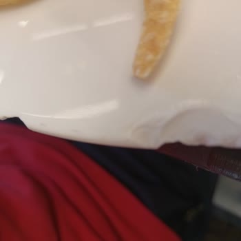 Köfteci Mehmet Usta Kırık Tabakta Sunum