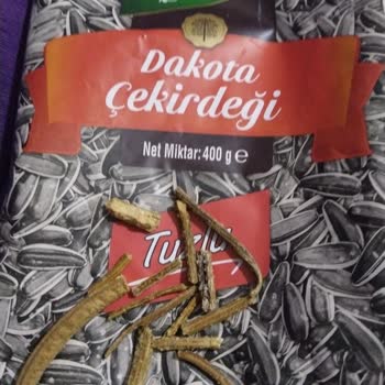 Çerezya Paket İçinden Çıkan Odun Parçaları