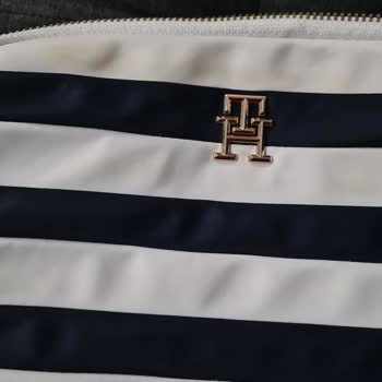Boyner'den Aldığım Tommy Hilfiger Çantamda Sararmalar Oldu