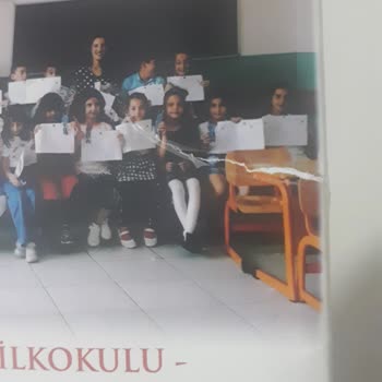 PTT Kurye Elemanı Kargomu Posta Kutusuna Sıkıştırıp Gitmiş