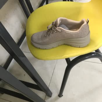 Skechers Kemik Çıkıntısından Dolayı Ayakkabı Vuruyor