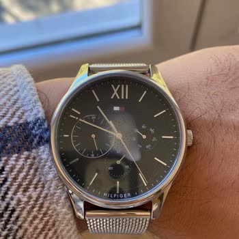 Tek Saat Saatin İçi Buharlaşıyor