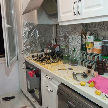 Oms Collection Düdüklü Tencere Patlaması