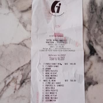 Popeyes Kalitesiz Ürün Ve Bayat Ürün