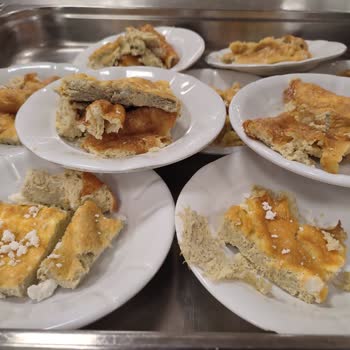 KYK Safahat Kız Öğrenci Yurdu'nda Çıkan Kahvaltı!