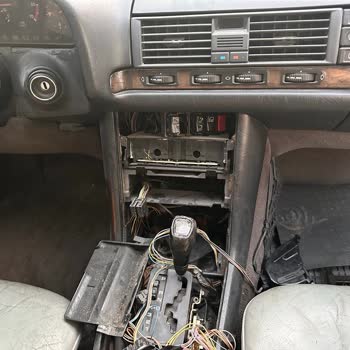 BB Otomobil Hasar Onarım Merkezi Aracımı Parçaladı Ve Parçaları Kaybetti