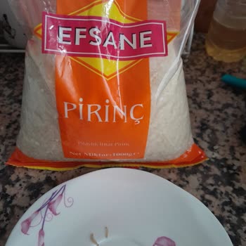 BİM Efsane Pirinç Kurt Kaynıyor