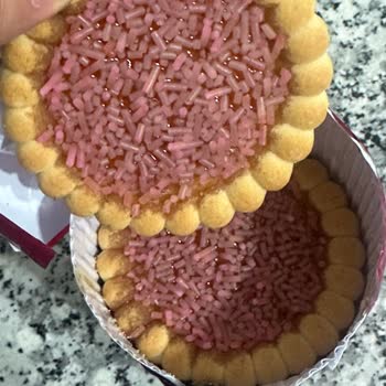 Eti Gıda Eticin Marka Ürünümde Bozulma Böcek Şikayeti