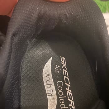 Skechers Kusurlu Ayakkabıyı Müşteri Hatası Gösterilmesi