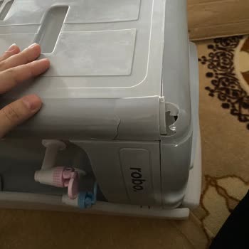 Robo Su Sebili Kırık Geldi