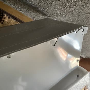 Robo Su Sebili Kırık Geldi