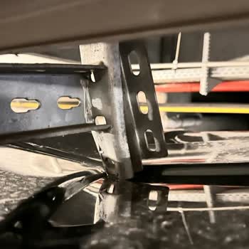 Vialand AVM Üst Bagaj Hasarı