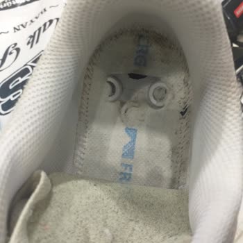 Deichmann Bilir Kişi Sorunu