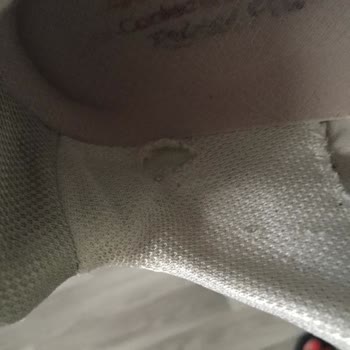 Skechers Yırtılma Ve Değişim Problemi