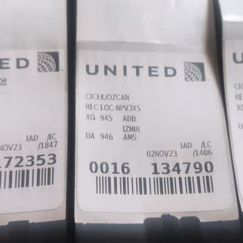 Sunexpress Bagajımı Kaybetti Ve Yardım Etmiyor...