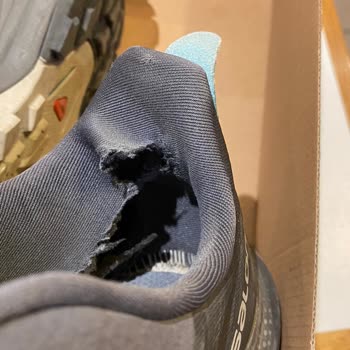 Salomon Ayakkabı İç Kısmının Yırtılması