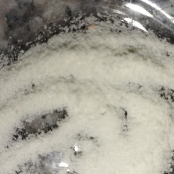 Aptamil İçinde Sari Renkli Bir Şeyler Çıktı