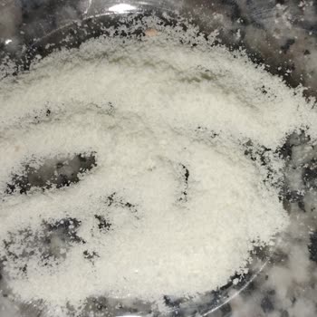 Aptamil İçinde Sari Renkli Bir Şeyler Çıktı