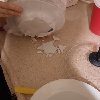 Sürat Kargo Taşıma Sırasında Ürünümü Kırdı
