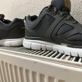 A101 1 Haftada Rengi Atan Skechers Ayakkabı