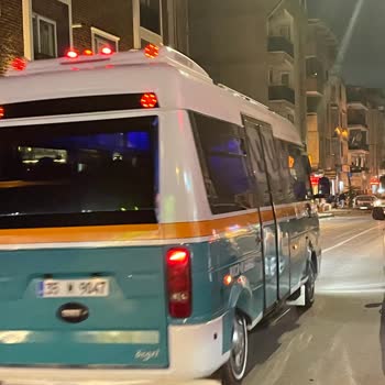 İzmir Minibüsçüler Odası Minibüs Şoförünün Tehditleri Ve Saldırgan Davranışları