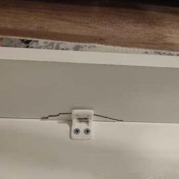 Antalya Koçtaş Mağazasından Aldığım Okyanus Masa Ve Sandalye Takımının Çatlak Ve Soyulmuş Olması