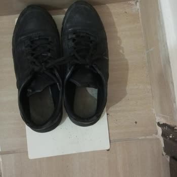 Mammamia Deri Ayakkabının Ayak Boyaması Ve Dağılması