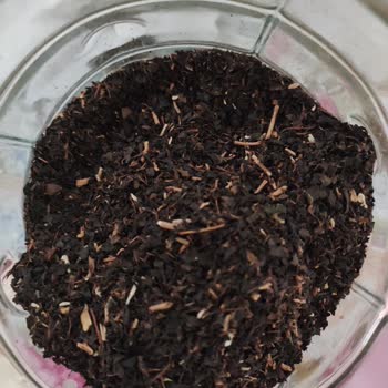 BİM Çayın İçinden Çay Harici Her Şey Var