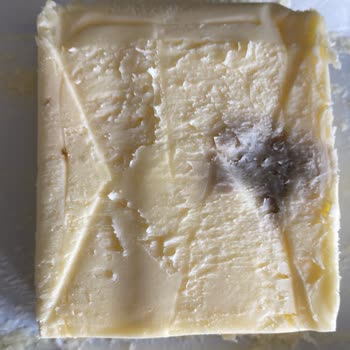 Migros Marka Tereyağının 10 Günde Simsiyah Kararması
