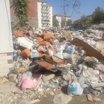 Malatya Battalgazi Belediyesi Battalgazi Belediyesi Çöp Toplama Yapmıyor