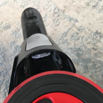 Bosch Dikey Süpürgesi Çok Çürük Yapılmış