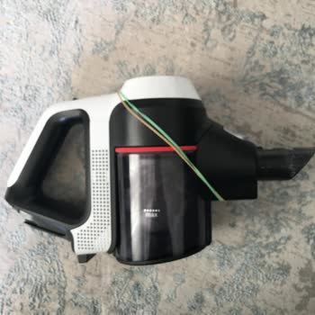 Bosch Dikey Süpürgesi Çok Çürük Yapılmış