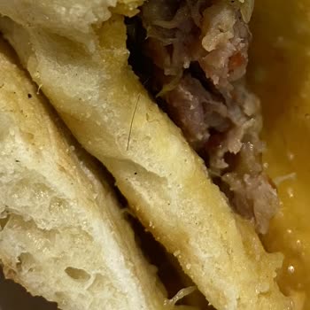 Hasan Usta Kebap Yemekte Kıl Çıktı