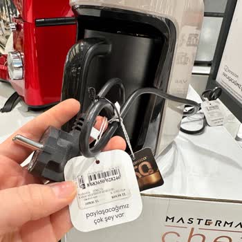 Karaca Züccaciye Nata Vega Anatolium AVM Karaca Mağazası Çalışanları Ve Etiket Sorunu