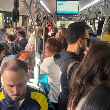 İBB - İstanbul Büyükşehir Belediyesi Otobüse Kapasitesinden Fazla Yolcu Alması