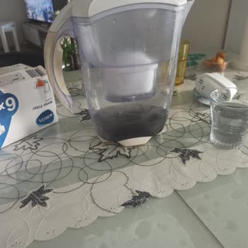 Brita Siyah Su Akıyor Yeni Filtreden