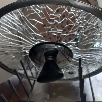 Aryıldız Tencere Kapağı Çatladı