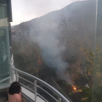 Çevre, Şehircilik Ve İklim Değişikliği Bakanlığı Tatvan Fuar Mahallesinde Çöplerin Yakılması