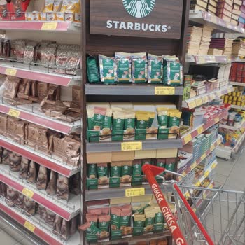 Starbucks Coffee Ya Göründüğünüz Gibi Olun Ya Da Olduğunuz Gibi Görünün