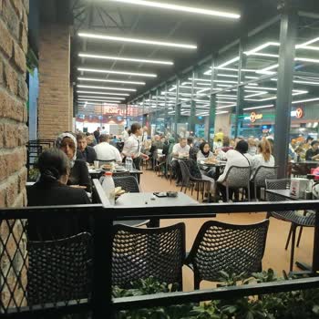 Köfteci Yusuf Boş Masalara Kimse Alınmaması