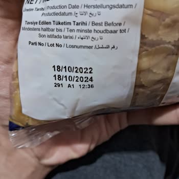 Nuh'un Ankara Makarnası'nda Kurt Ve Larva