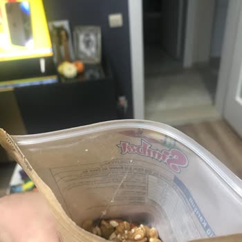 Simbat Kuruyemiş Böceklenmiş Kuruyemiş Paketi
