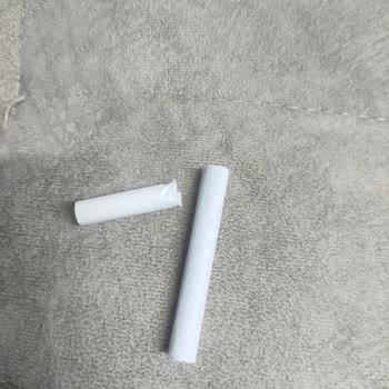 Philip Morris Firmasının Kısa Mavi Lark Paketinde Hatalı Sigara