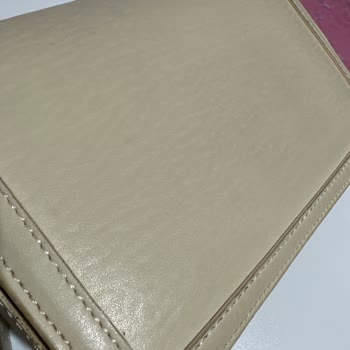 Manuka Çanta Da Kararma Ve Marka Yazısı Dökülme